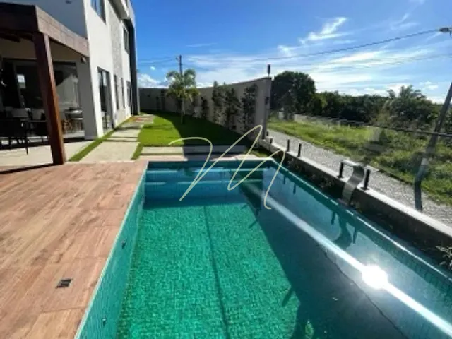 Casa 3 quartos e 2 banheiros, à venda, no bairro Nossa Senhora da Vitória em Ilhéus