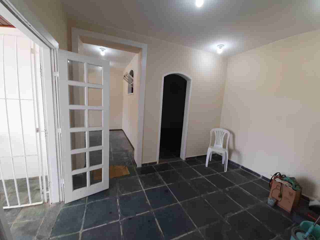 Casa à venda e aluguel com 9 quartos, 600m² - Foto 11