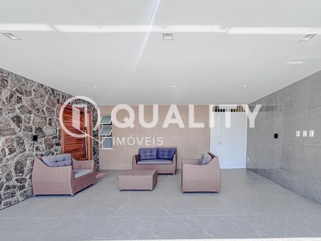 Casa com 200m² 4 quartos e 5 banheiros, à venda, no bairro Jardim Cearense em Fortaleza