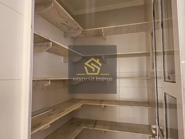 Casa com 576m² 2 quartos e 4 banheiros, à venda, no bairro Centro em Vinhedo