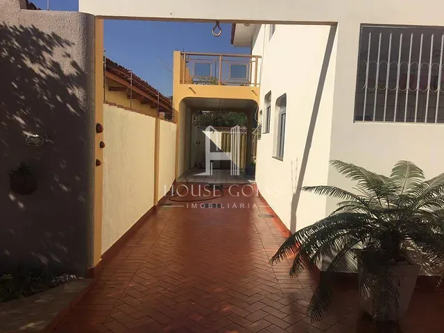 Sobrado com 385m² 4 quartos e 4 banheiros, à venda, no bairro Jardim Europa em Goiânia
