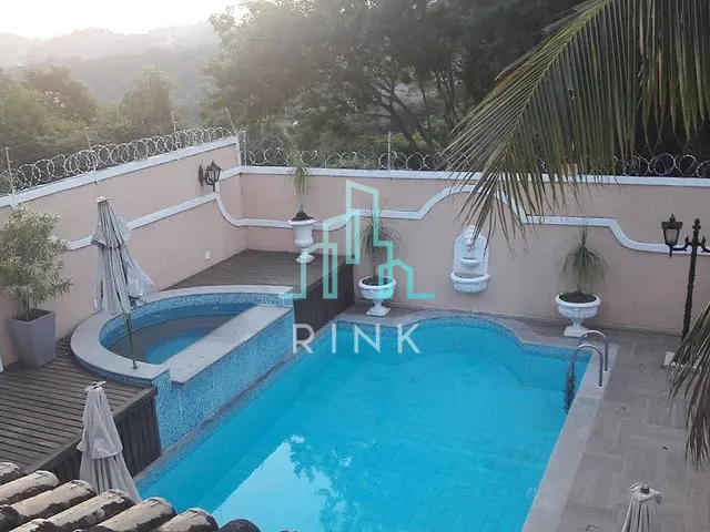 Casa com 1000m² 4 quartos e 5 banheiros, à venda, no bairro Sape em Niterói