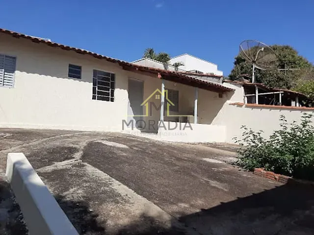 Casa com 180m² 1 quarto e 1 banheiro, para alugar, no bairro Jardim Nova guaxupé em Guaxupé
