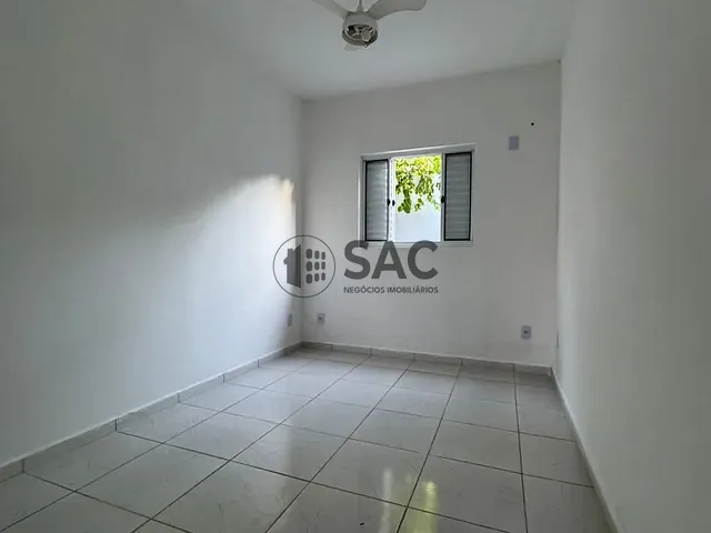 Casa 2 quartos e 1 banheiro, à venda, no bairro Éden em Sorocaba