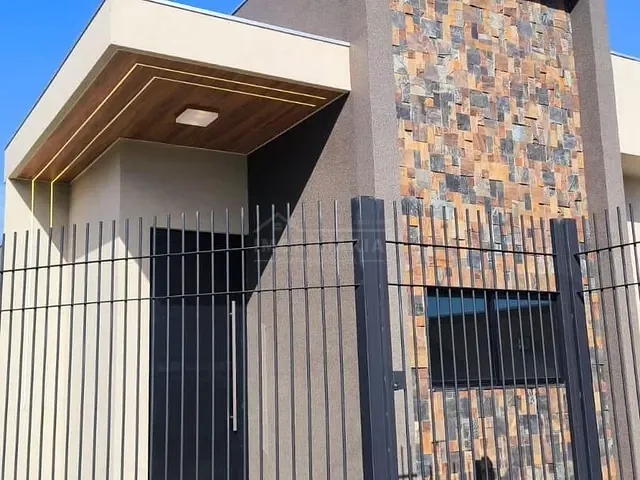 Casa 3 quartos e 2 banheiros, à venda, no bairro CENTRO em Chapadão do Sul