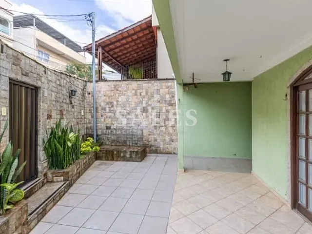 Casa com 400m² 4 quartos e 4 banheiros, à venda, no bairro Encosta do Sol em Juiz de Fora