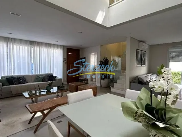 Casa com 200m² 3 quartos e 4 banheiros, à venda, no bairro Observatório em Vinhedo