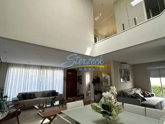 Casa com 200m² 3 quartos e 4 banheiros, à venda, no bairro Observatório em Vinhedo