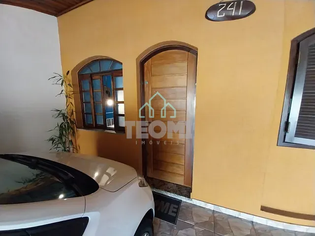 Casa com 104m² 2 quartos e 1 banheiro, à venda, no bairro Areão em Taubaté