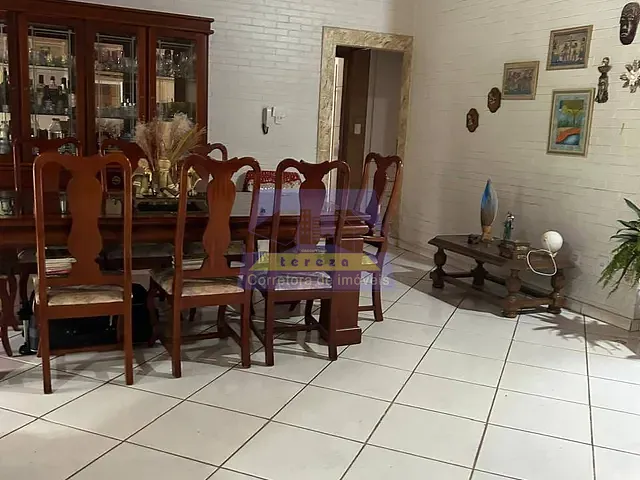 Casa com 457m² 3 quartos e 2 banheiros, à venda ou para alugar, no bairro São Pedro em Itabira