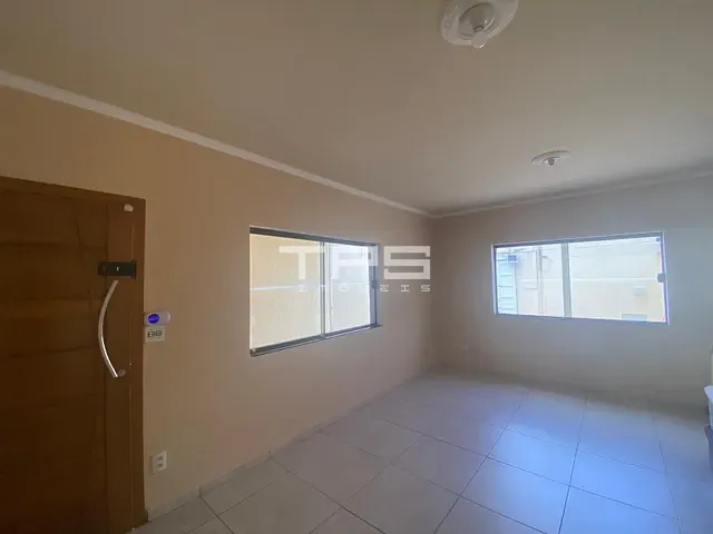 Casa com 264m² 4 quartos e 1 banheiro, à venda, no bairro Vila São Geraldo em Taubaté