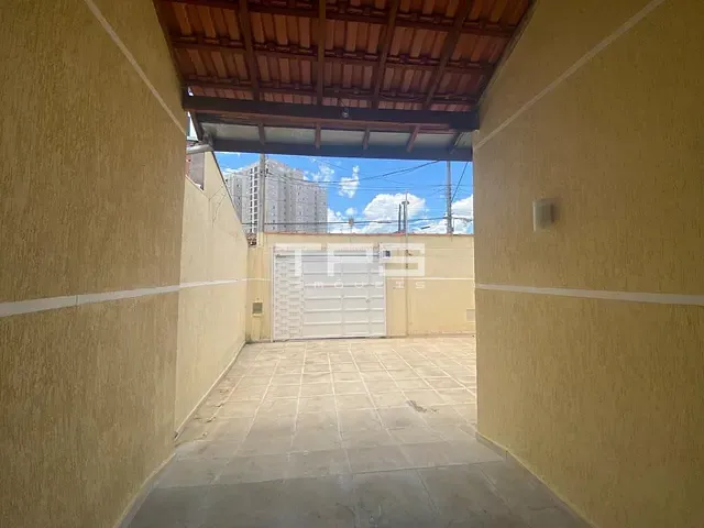 Casa com 264m² 4 quartos e 1 banheiro, à venda, no bairro Vila São Geraldo em Taubaté