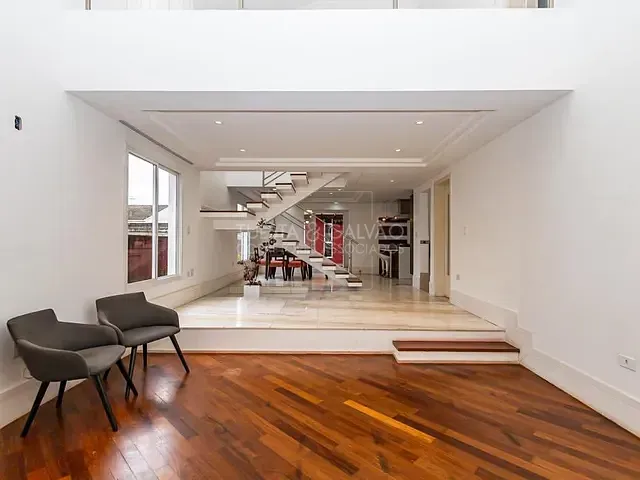 Casa com 326m² 4 quartos e 5 banheiros, à venda, no bairro Não informado em Pinhais