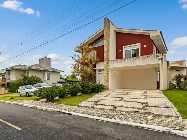 Casa com 326m² 4 quartos e 5 banheiros, à venda, no bairro Não informado em Pinhais