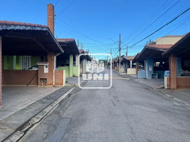 Casa com 261m² 2 quartos e 1 banheiro, à venda, no bairro Parque Califórnia em Jacareí