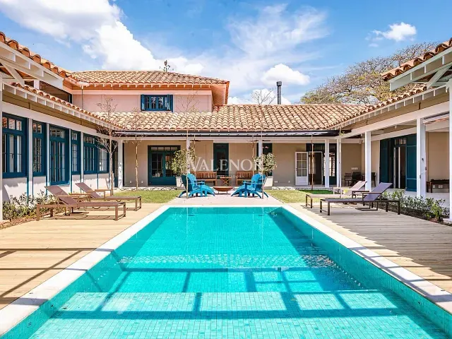 Casa com 6200m² 5 quartos e 6 banheiros, à venda, no bairro Condomínio Quinta da Baroneza em Bragança Paulista