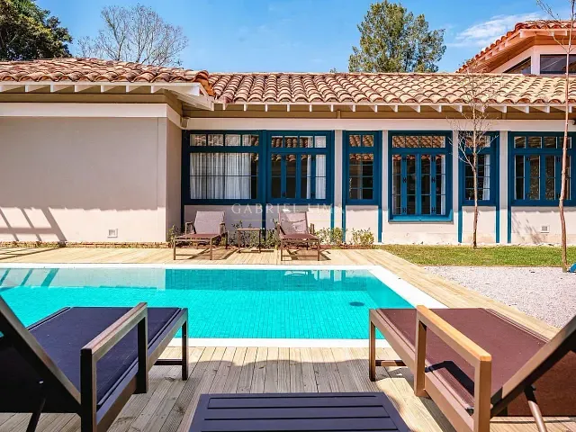 Casa com 6200m² 5 quartos e 6 banheiros, à venda, no bairro Condomínio Quinta da Baroneza em Bragança Paulista