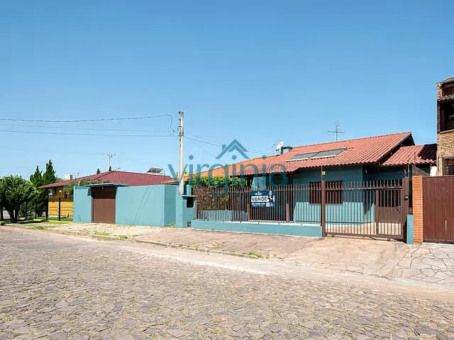 Casa com 660m² 2 quartos e 4 banheiros, à venda, no bairro Scharlau em São Leopoldo