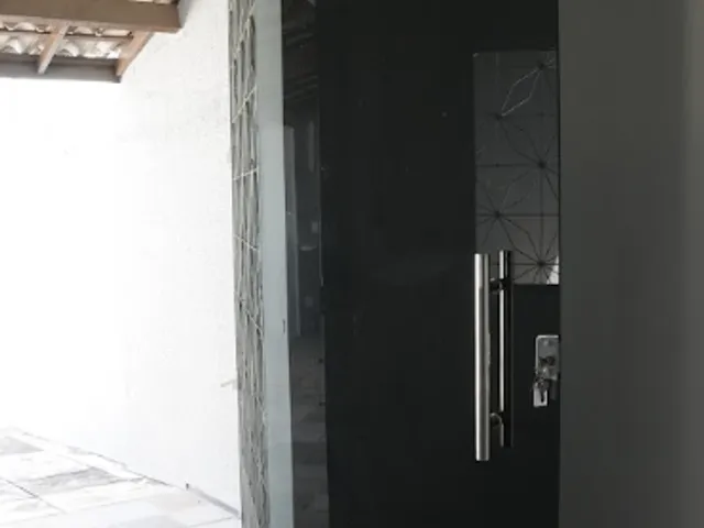 Casa 2 quartos e 2 banheiros, para alugar, no bairro Antônio Carlos Belchior em Sobral