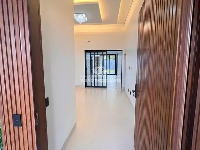 Casa com 420m², à venda, no bairro Recanto Suiço em Sinop
