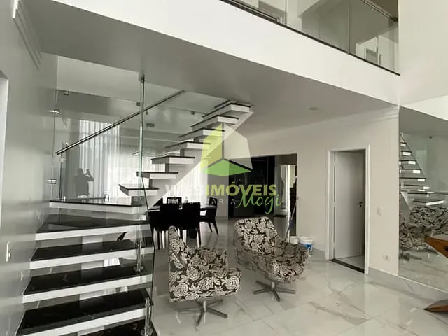 Casa com 384m² 4 quartos e 7 banheiros, à venda, no bairro Vila Moraes em Mogi das Cruzes