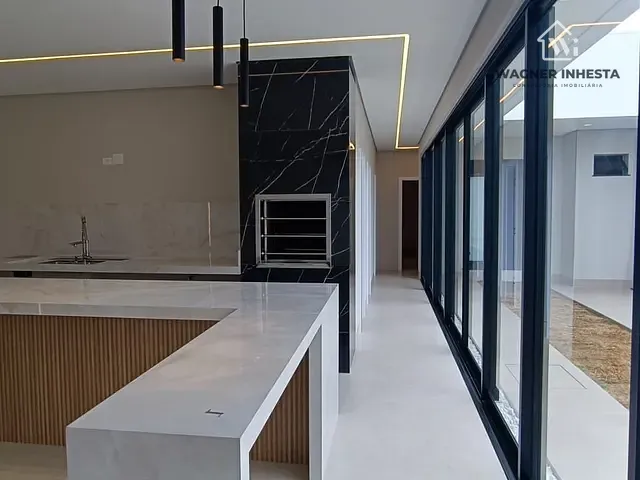 Casa 3 quartos e 2 banheiros, à venda, no bairro Jardim Munique em Maringá