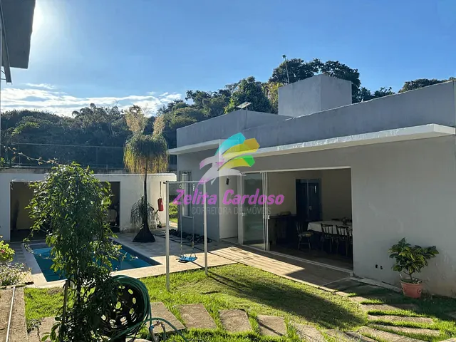 Casa com 2000m² 5 quartos e 5 banheiros, à venda, no bairro Condomínio Vale do Ouro em Ribeirão das Neves