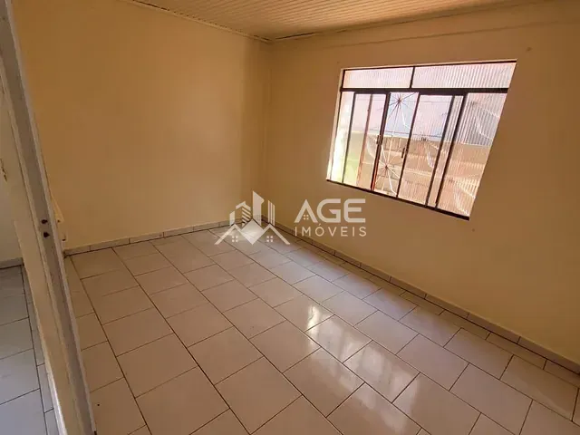 Casa com 336m² 5 quartos e 2 banheiros, à venda, no bairro Victória II em Erechim