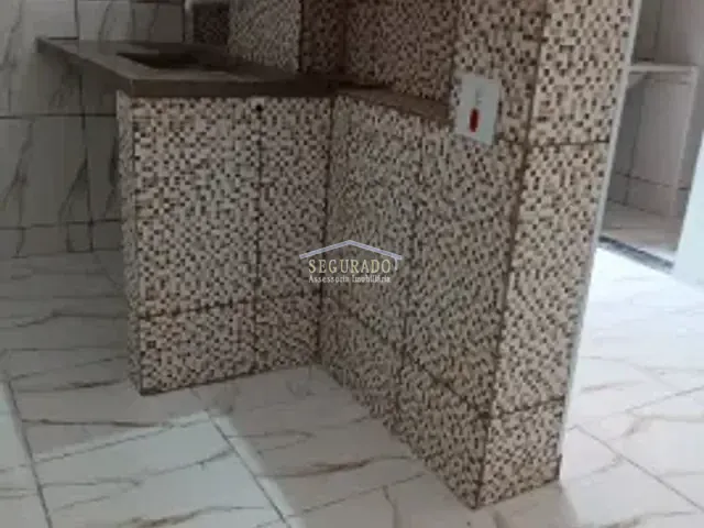 Casa com 80m² 2 quartos e 1 banheiro, para alugar, no bairro Vila Pompéia em Campinas