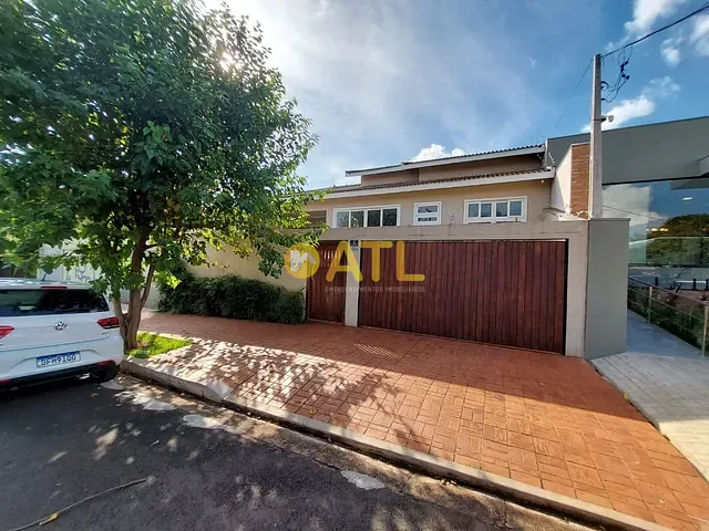 Casa com 400m² 3 quartos e 4 banheiros, à venda, no bairro Jardim Paulista em Ourinhos