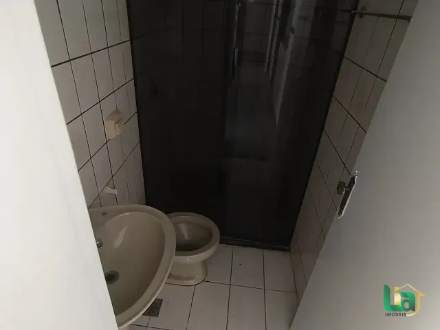 Casa 3 quartos e 2 banheiros, para alugar, no bairro Santana em Muriaé