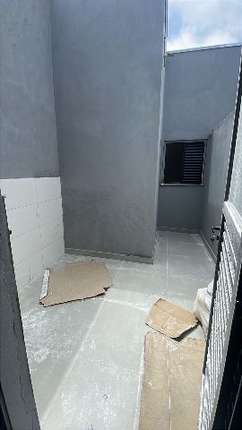 Casa com 75m² 3 quartos e 1 banheiro, à venda, no bairro Parque das Nações em Santo André