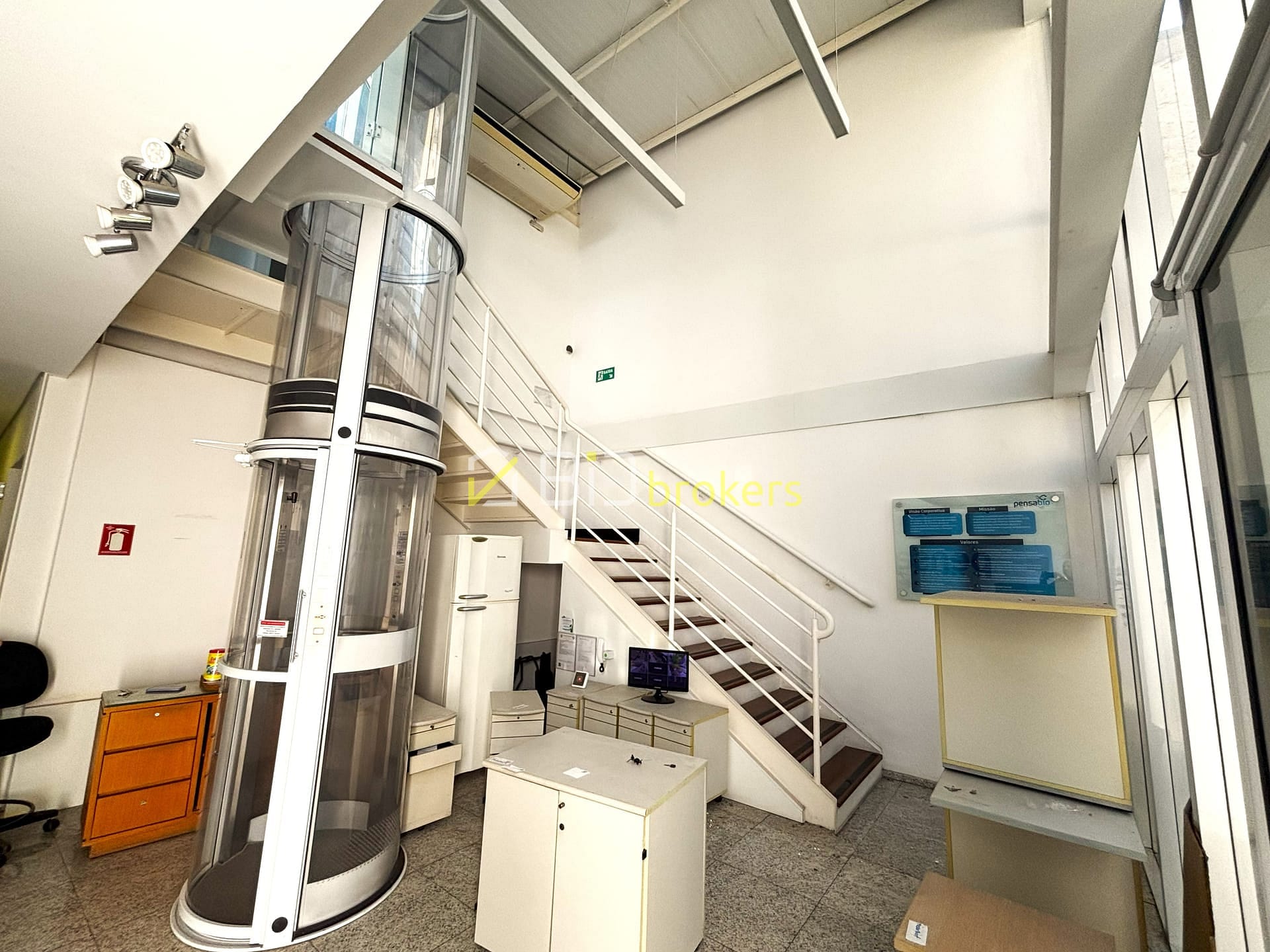 Casa, 1 quarto, 340 m² - Foto 2