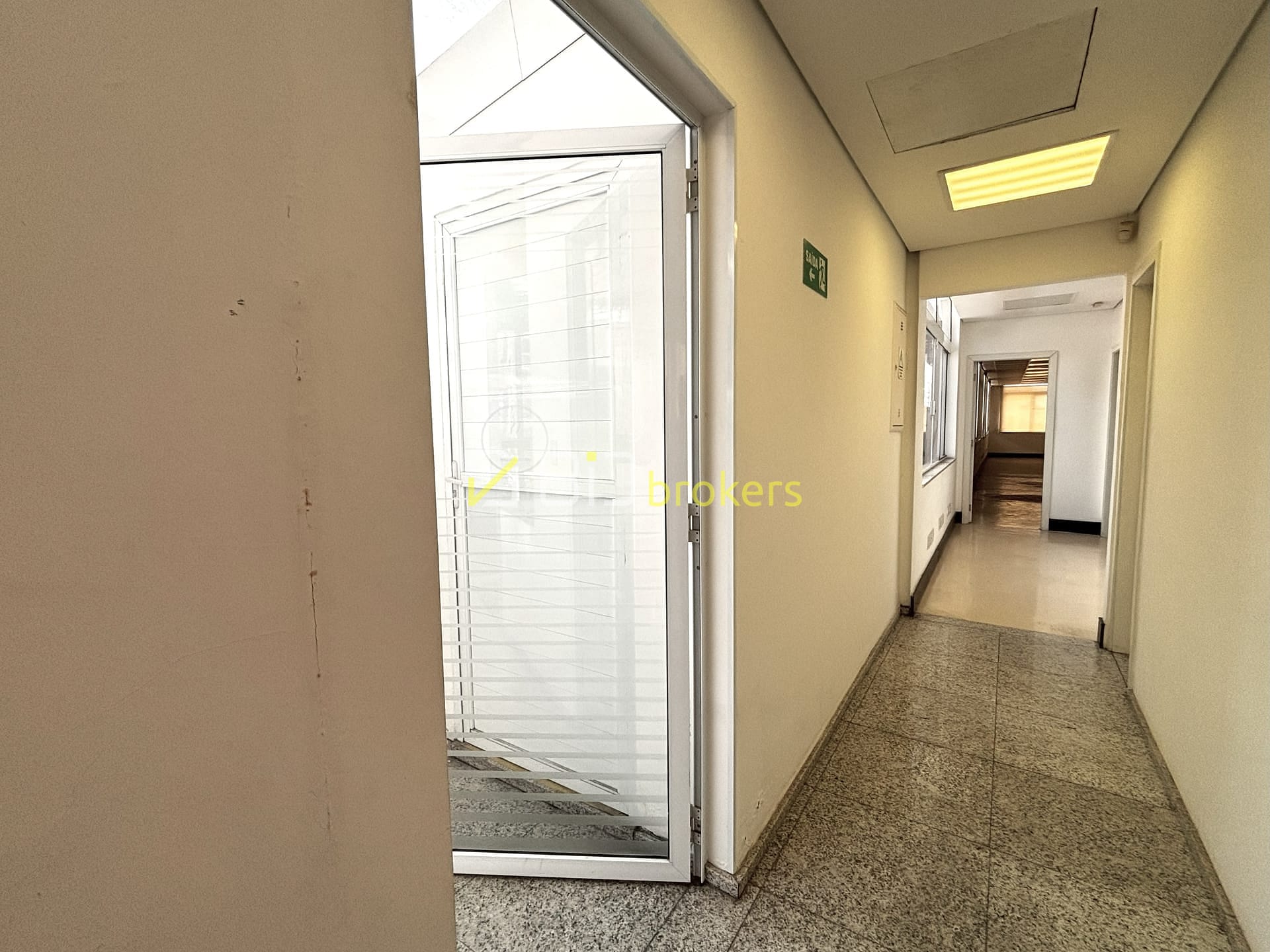 Casa, 1 quarto, 340 m² - Foto 21