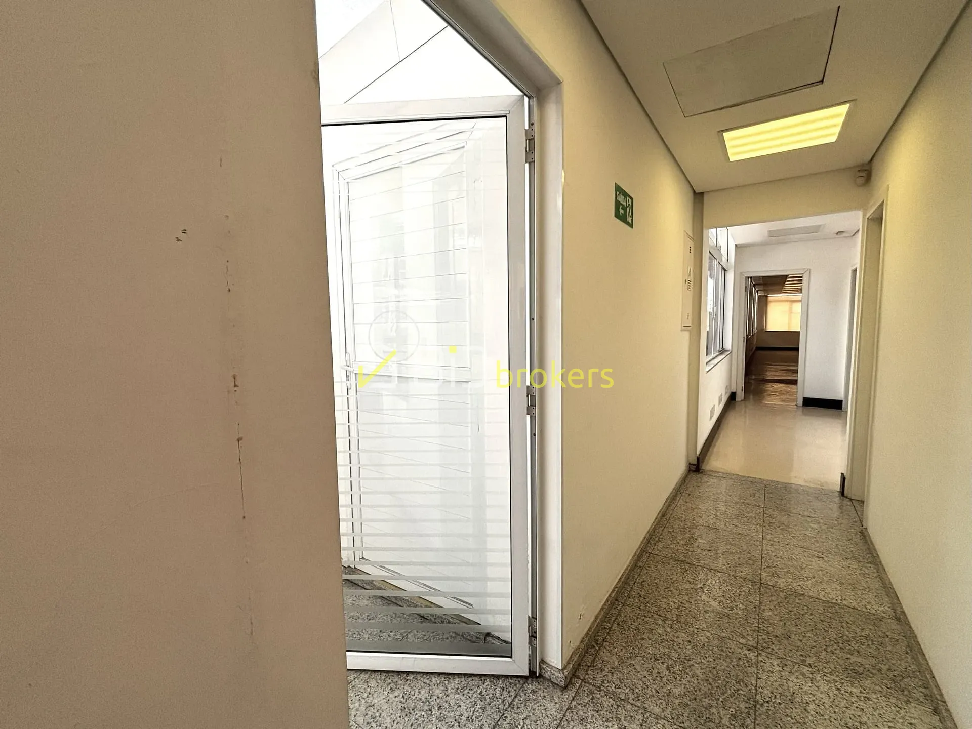 Casa, 1 quarto, 340 m² - Foto 21