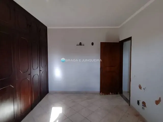 Casa com 360m² 3 quartos e 3 banheiros, à venda, no bairro Jardim Santa Catarina em São José do Rio Preto