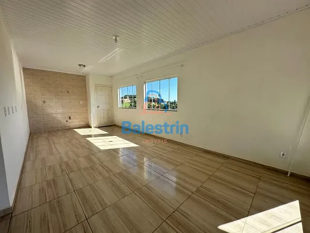 Casa 2 quartos e 1 banheiro, à venda, no bairro Colina do Sol em Fraiburgo