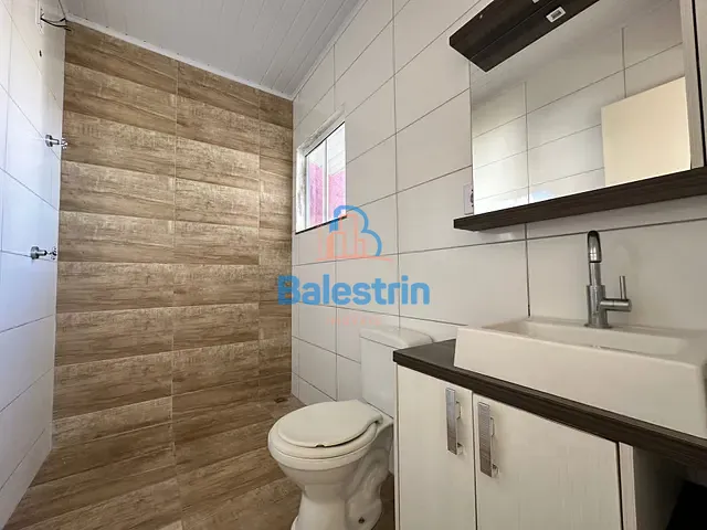 Casa 2 quartos e 1 banheiro, à venda, no bairro Colina do Sol em Fraiburgo