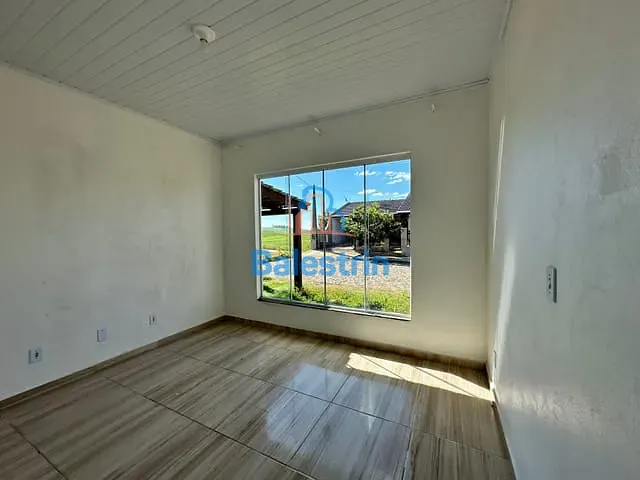 Casa 2 quartos e 1 banheiro, à venda, no bairro Colina do Sol em Fraiburgo