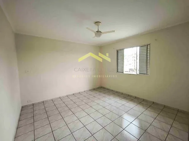 Casa com 50m² 1 quarto e 1 banheiro, para alugar, no bairro Utinga em Santo André