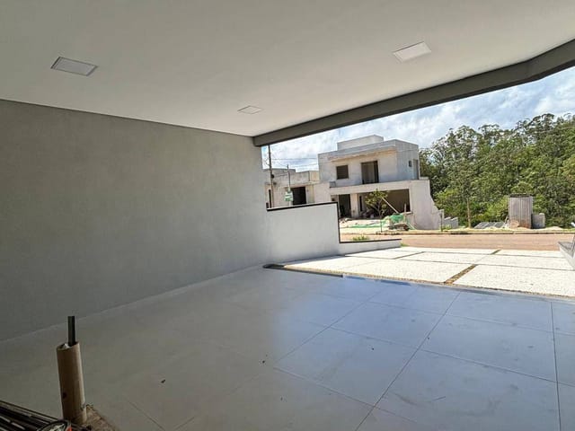 Casa 3 quartos e 1 banheiro, à venda, no bairro Cézar de Souza em Mogi das Cruzes