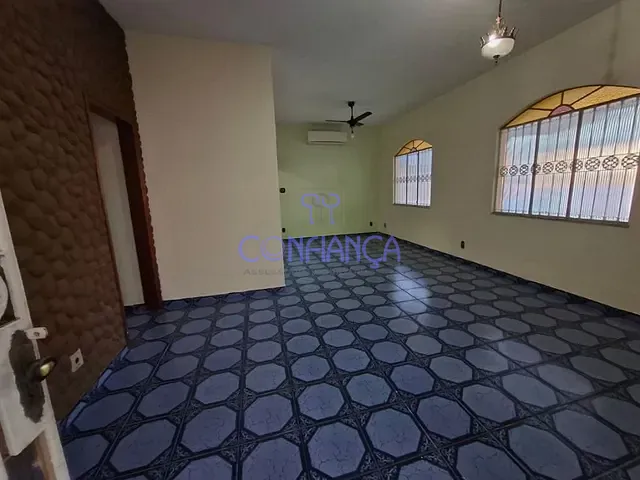 Casa com 513m² 3 quartos e 3 banheiros, à venda, no bairro Campo Grande em Rio de Janeiro