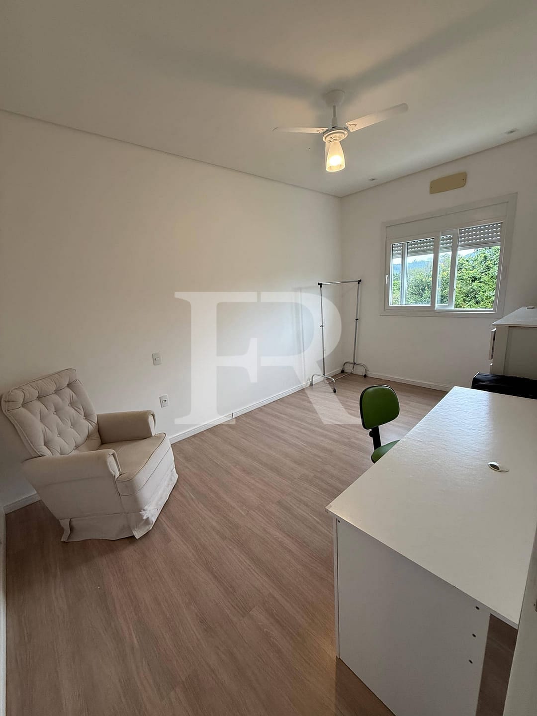 Casa para alugar com 3 quartos, 150m² - Foto 50