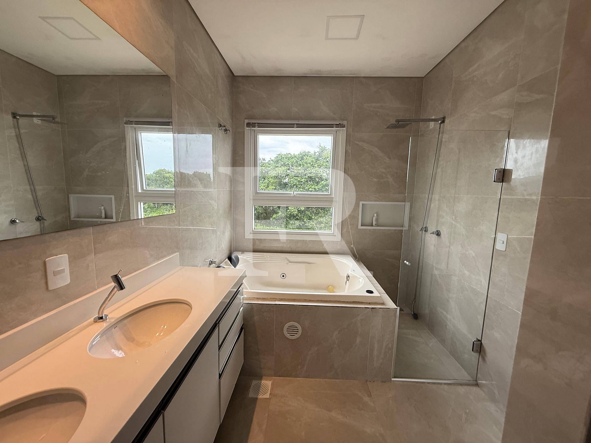 Casa para alugar com 3 quartos, 150m² - Foto 19