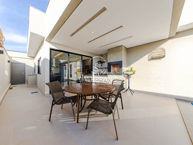 Casa com 354m² 4 quartos e 4 banheiros, à venda, no bairro Residencial e Comercial Damha em Cidade Ocidental