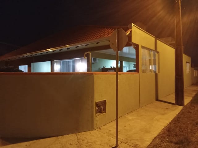 Casa com 325m² 2 quartos e 3 banheiros, à venda, no bairro Praia Alegre em Penha