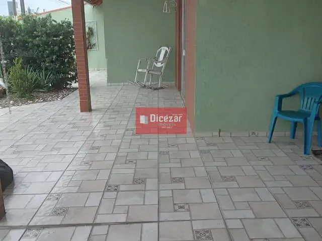 Casa com 325m² 2 quartos e 3 banheiros, à venda, no bairro Praia Alegre em Penha