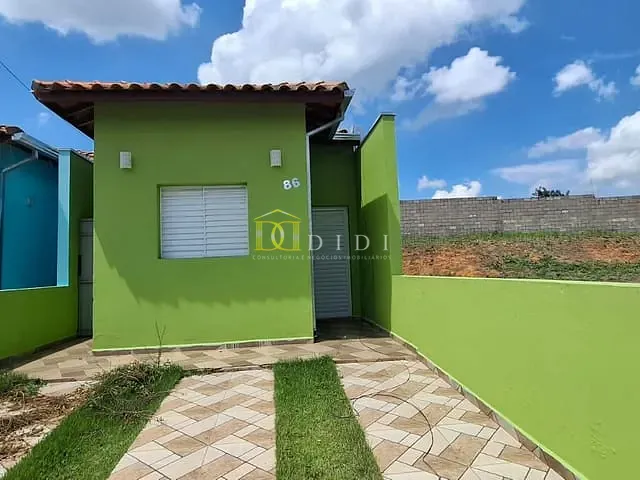 Casa 2 quartos e 1 banheiro, à venda, no bairro Conjunto Habitacional Fortunato Fioravante Angelieri em Porto Feliz