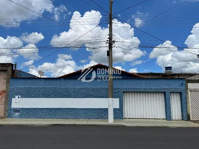 Casa com 312m² 3 quartos e 4 banheiros, à venda, no bairro Parque São Geraldo em Uberaba
