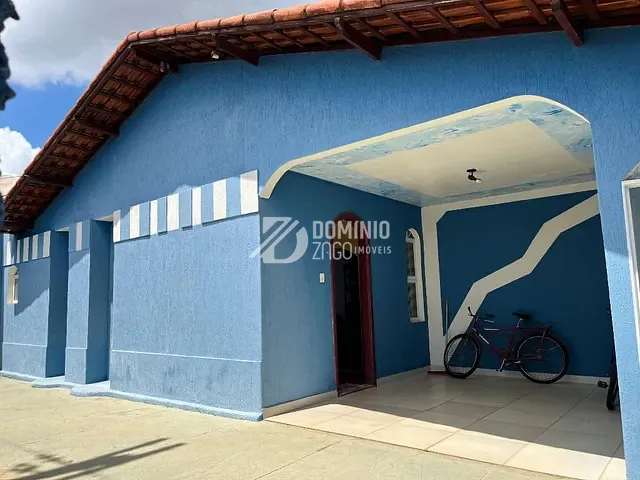Casa com 312m² 3 quartos e 4 banheiros, à venda, no bairro Parque São Geraldo em Uberaba